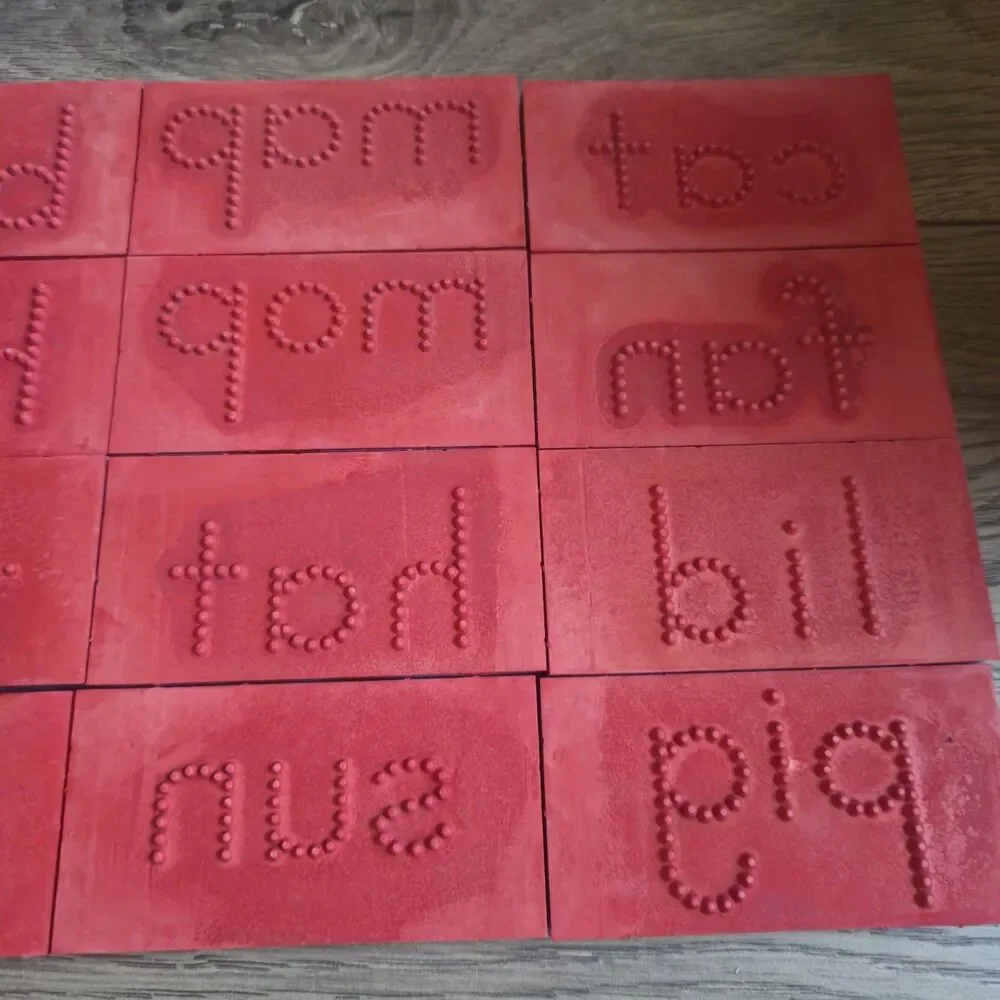 Lakeshore Learning Writing Simple Words Learning Center TT828 CVC Phonics Stamps